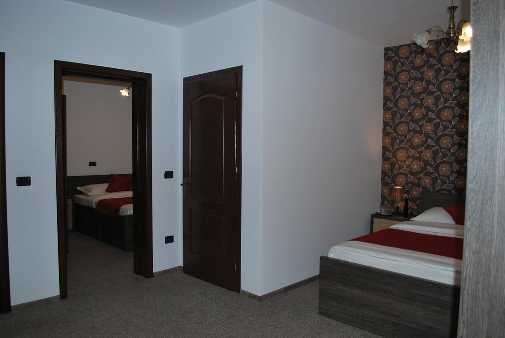 Auberge de jeunesse Harmonie Rădăuţi Chambre photo